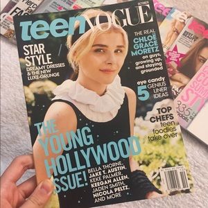 Asortment of 14 teen vogue magazines